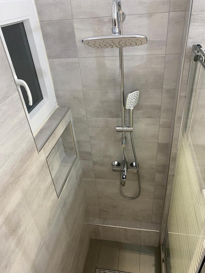 וולוס Helena'S Apartment מראה חיצוני תמונה